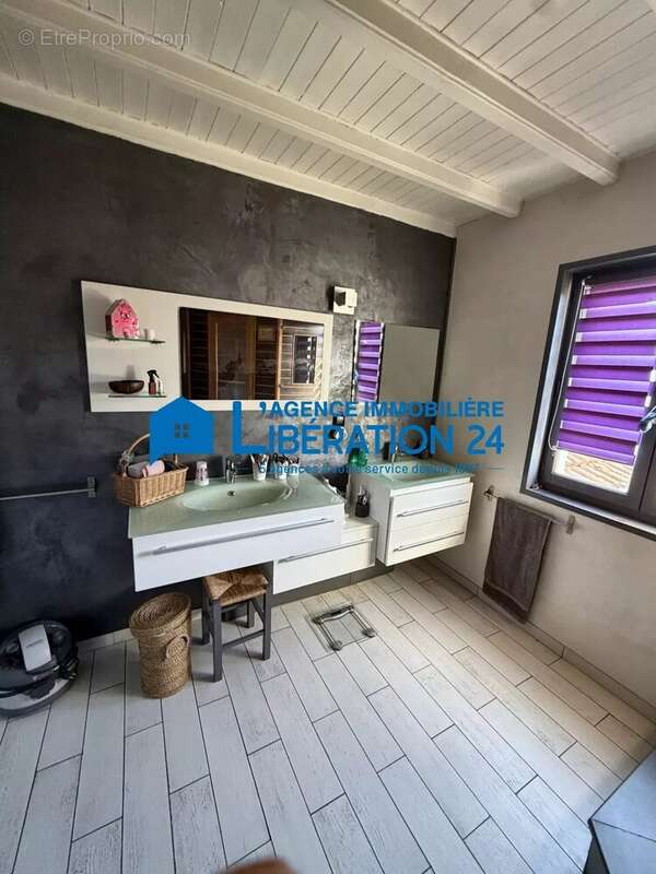 Maison familiale de 198 m2 au calme avec beau  terrain plat – Secteur prisé de La Chapelle-d’Aurec - photo 16