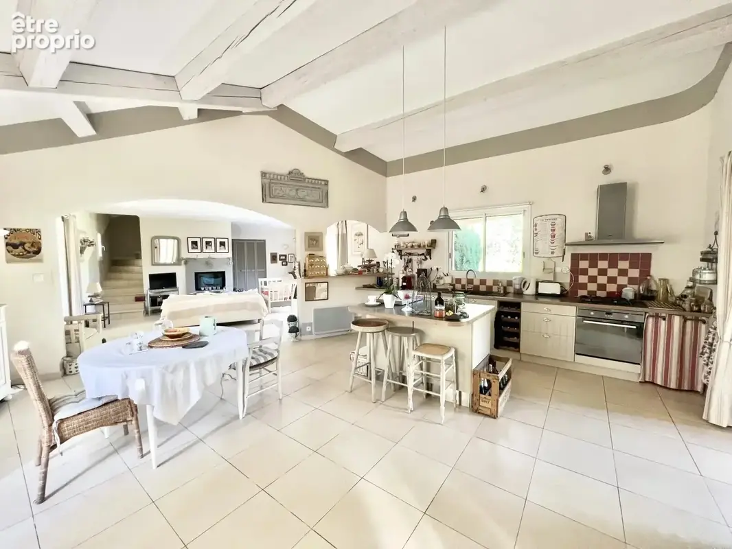 Villa d'architecte sur 5 350 m² de terrain avec piscine - photo 9