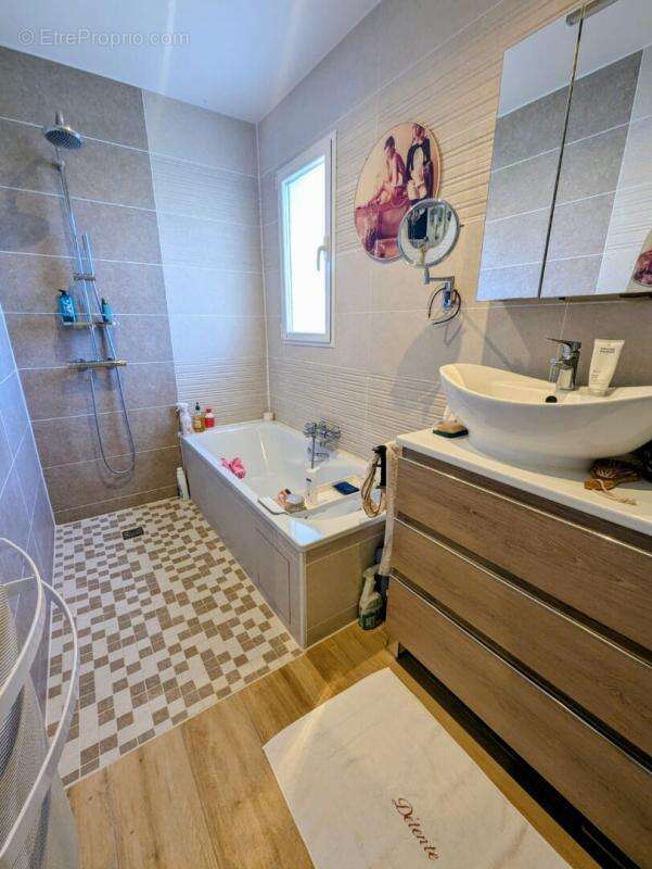 Maison Merignac 7 pièce(s) 157 m2 - photo 11