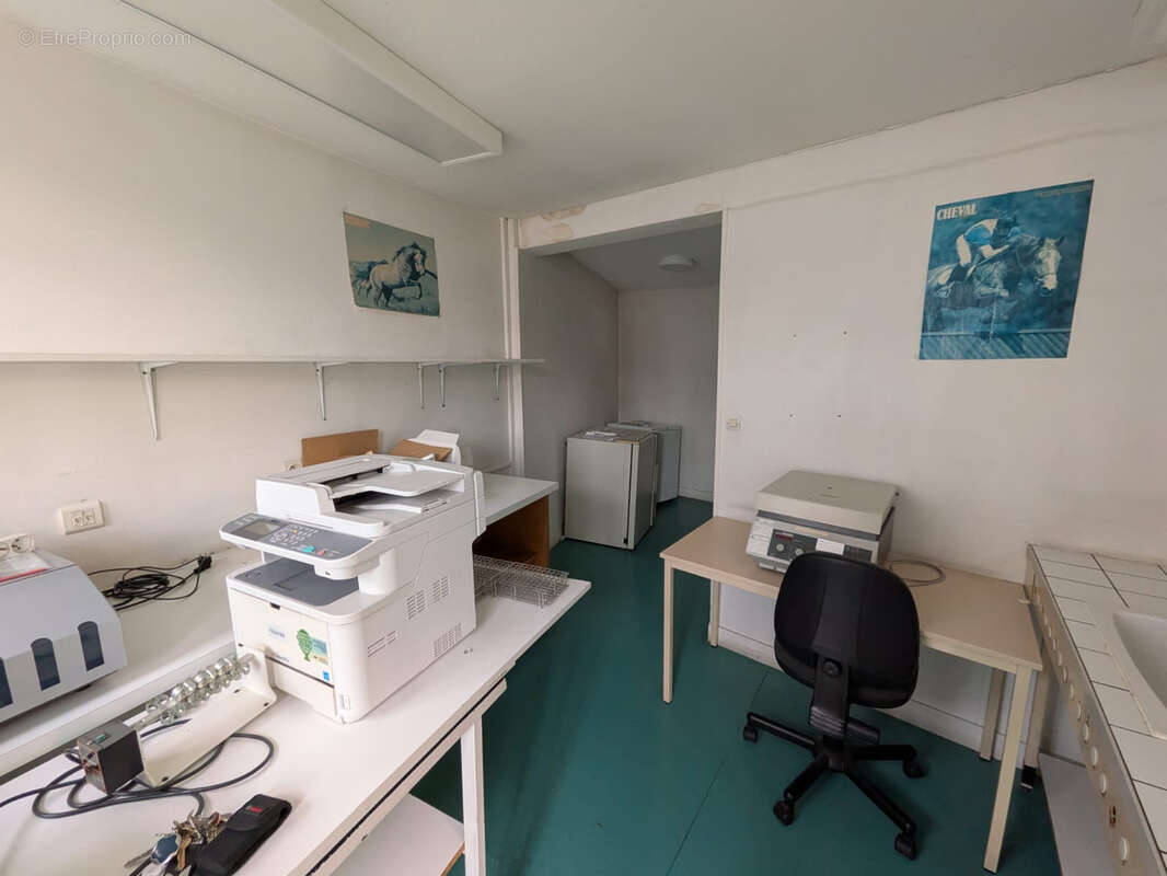 Commerce à CONCHES-EN-OUCHE