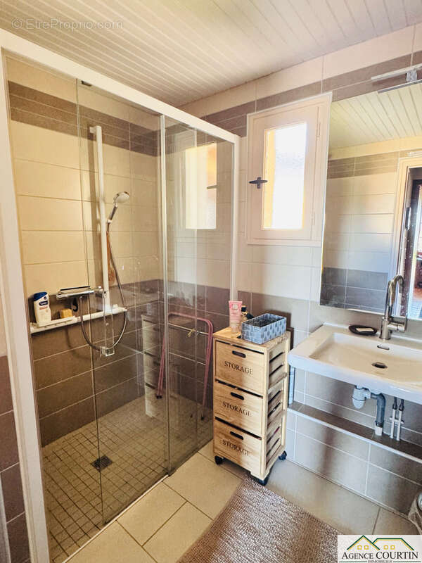 Maison à SAINT-MARTIN-DU-MONT