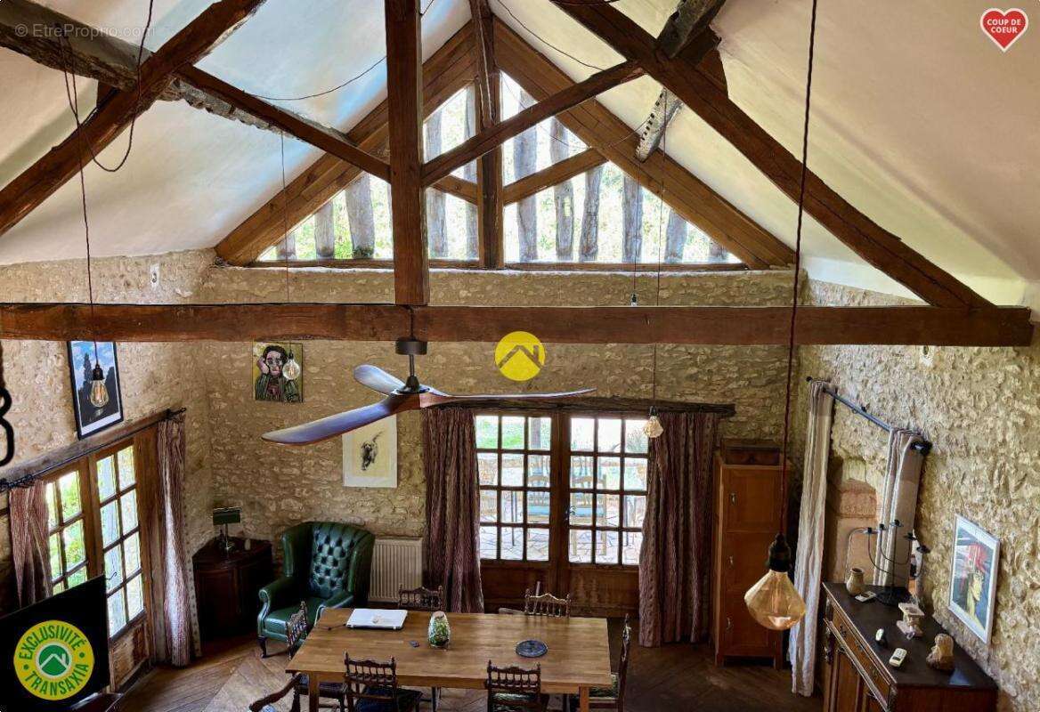 Maison à SAINTE-ALVERE