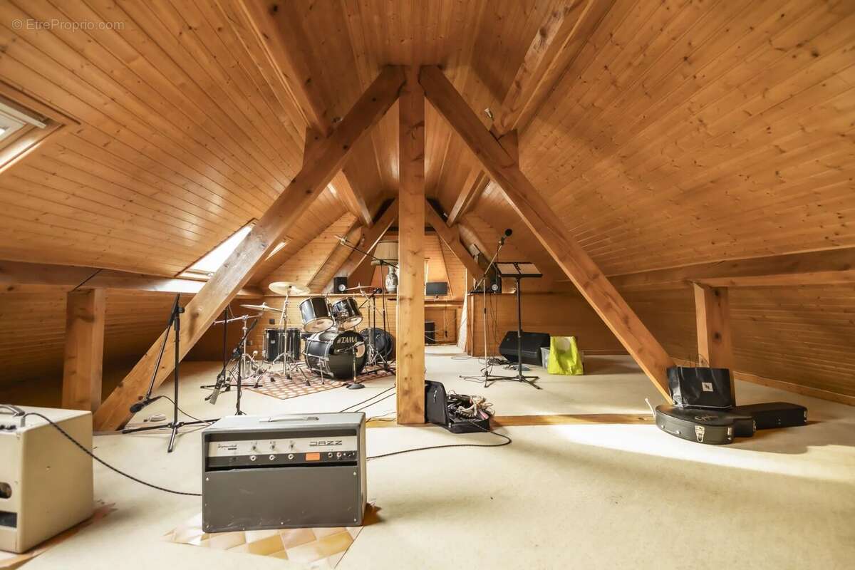 Maison à SAINT-PRIEST