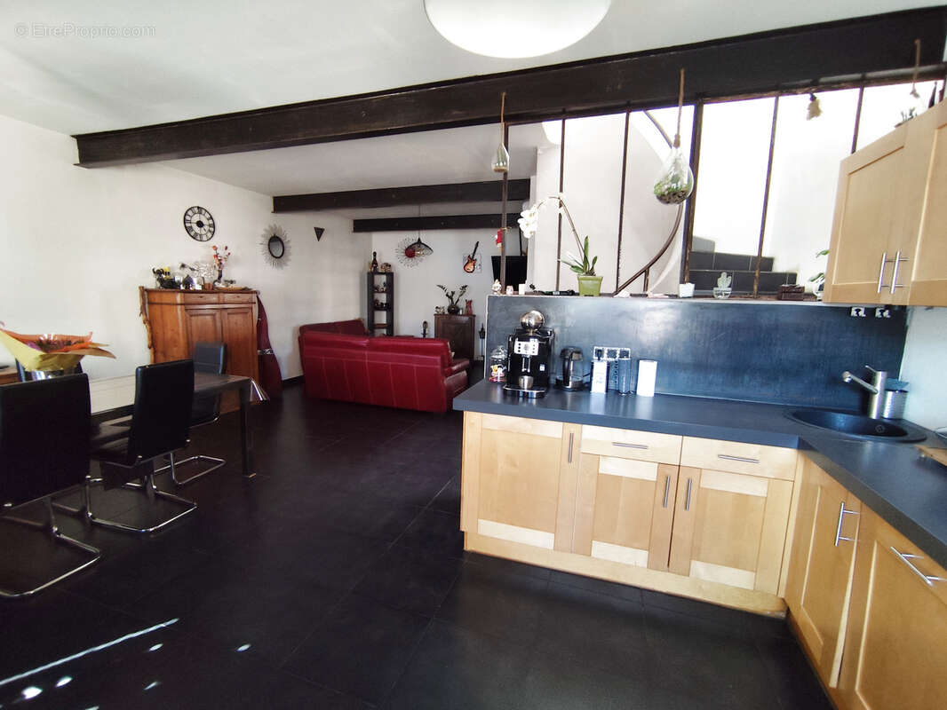 Maison à SAINT-GENIS-DES-FONTAINES