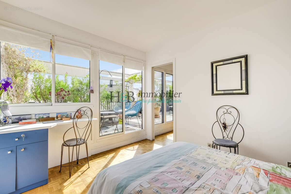 Dernier étage   Terrasse arborée de 45 m2   Vue dégagée - photo 7