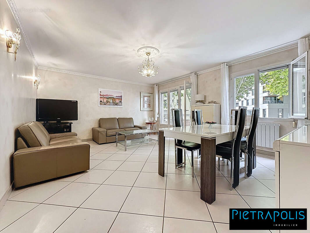 Appartement à VILLEURBANNE