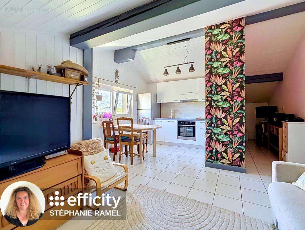 Appartement à MARIGNIER