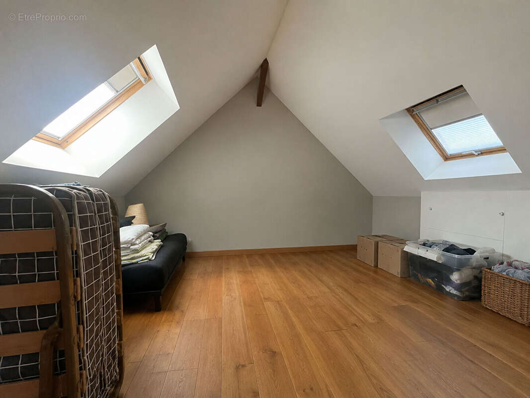 Maison familiale avec vie de plain-pied, grand jardin. - photo 9