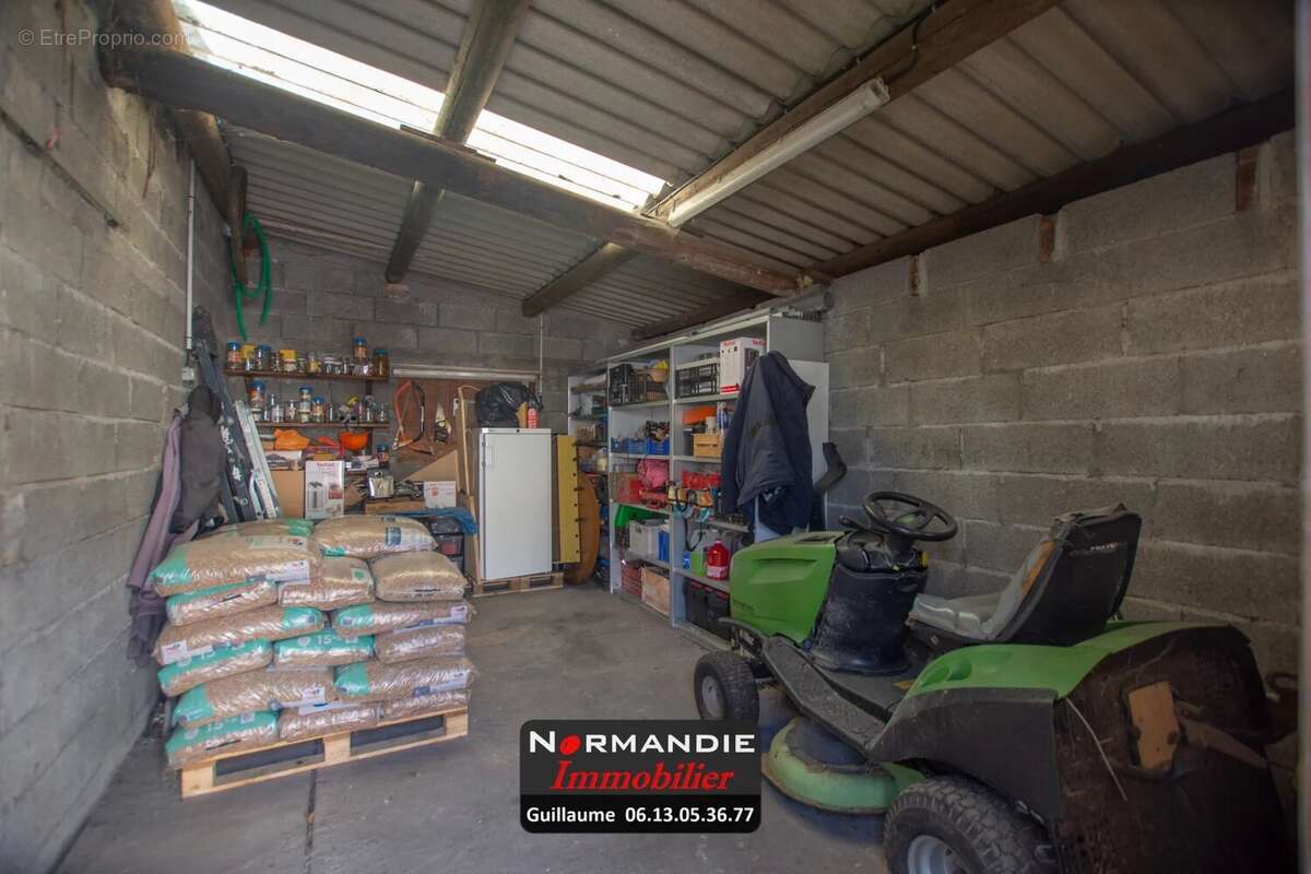 Maison à LA TRINITE-DU-MONT