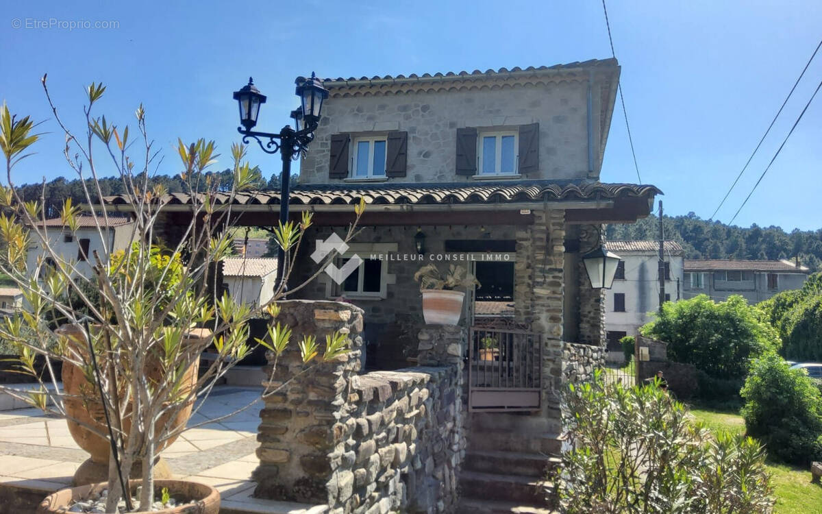 Maison à BESSEGES