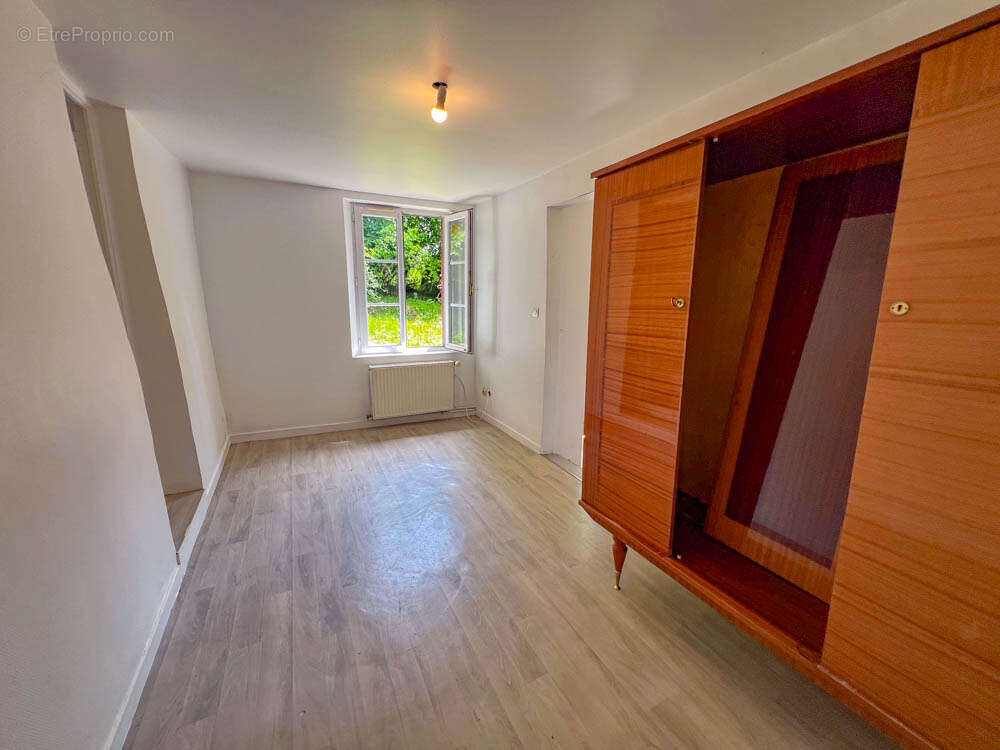 Maison à SAINT-EVROULT-DE-MONTFORT