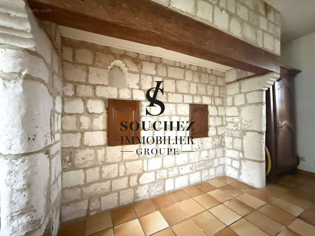 Maison à BERLES-MONCHEL