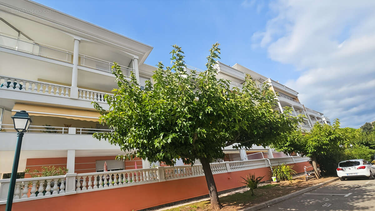 Appartement à FREJUS