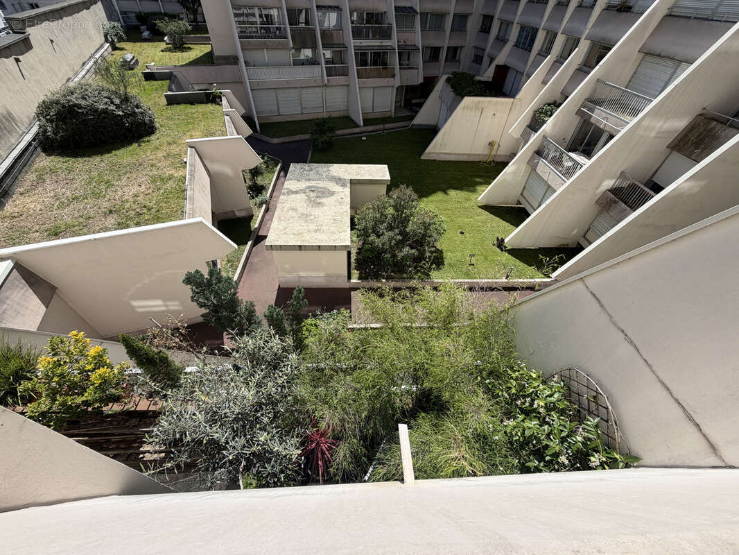 Appartement à PARIS-10E
