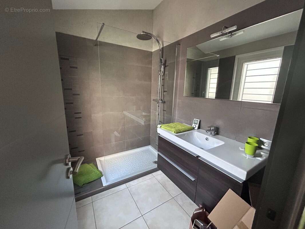 Maison 156 m² à Valence  - photo 7