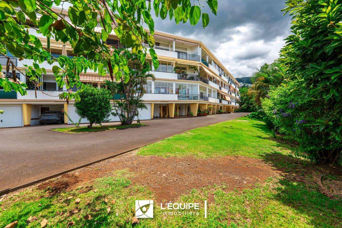 Appartement à SAINT-DENIS