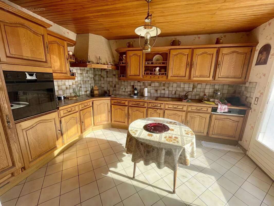 Maison à VILLEDIEU-SUR-INDRE