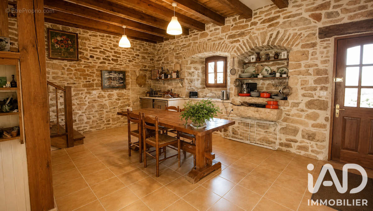 Maison 158 m² à Carennac  - photo 4