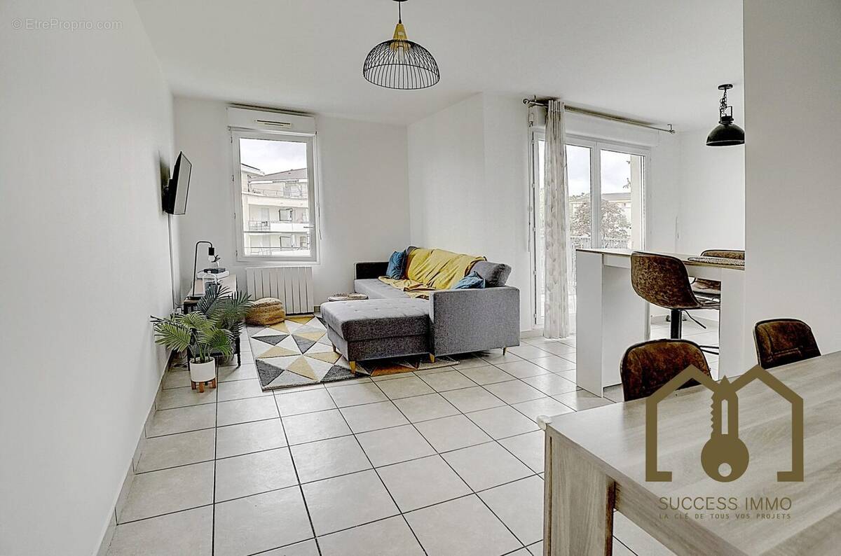 Appartement à VAULX-EN-VELIN