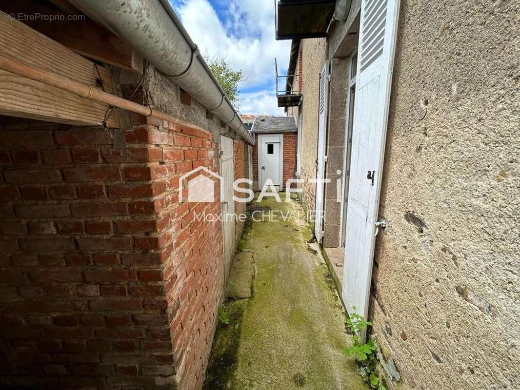 Maison 63 m² à Orsennes  - photo 6