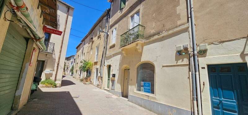 Commerce à VILLENEUVE-LES-MAGUELONE