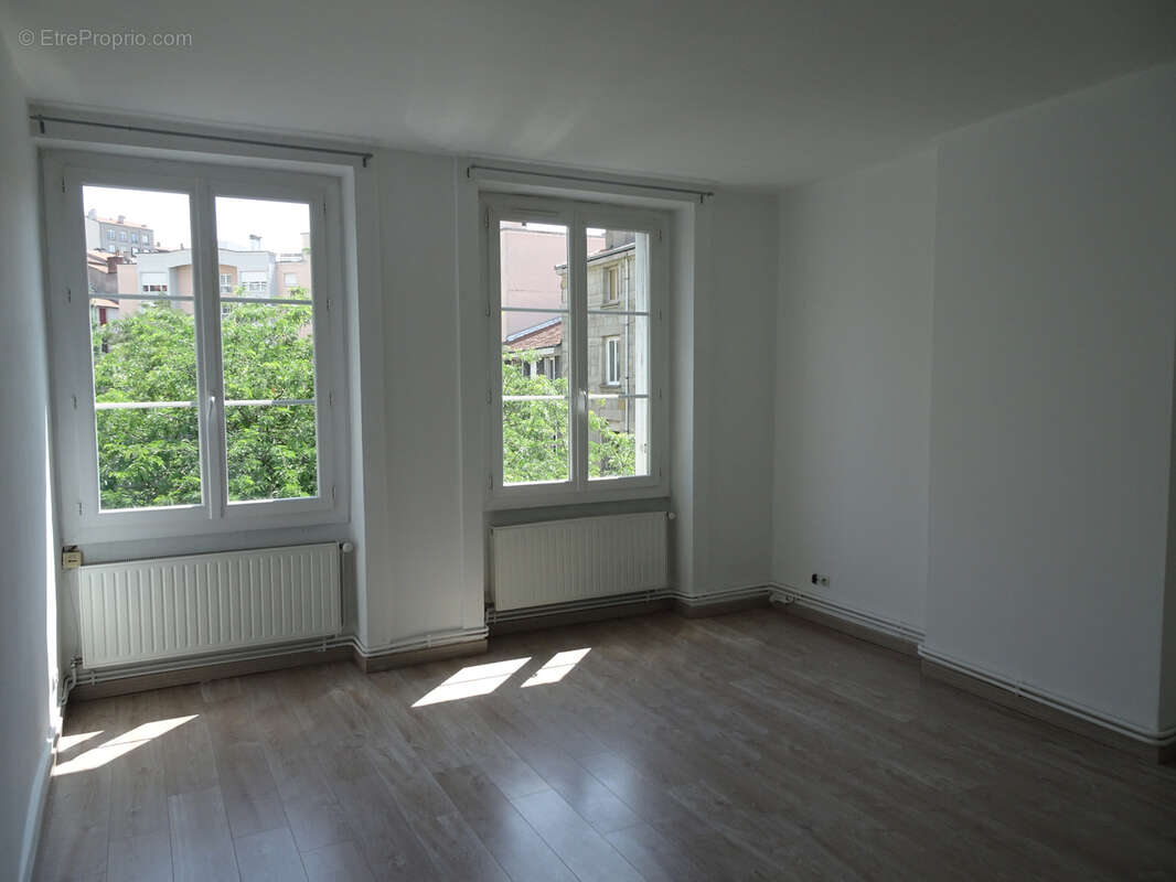 Appartement à SAINT-ETIENNE