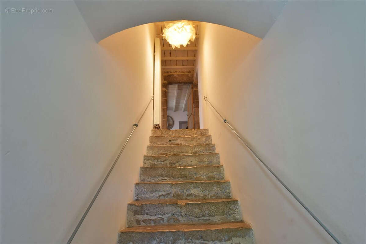 Maison à NIMES