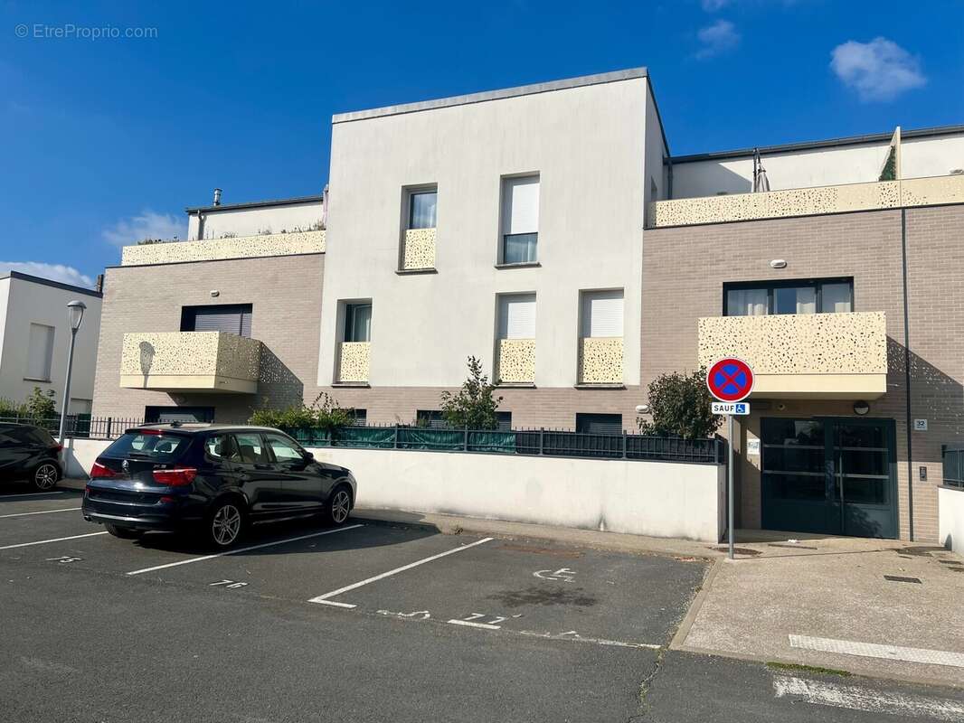 Appartement à BRUYERES-LE-CHATEL