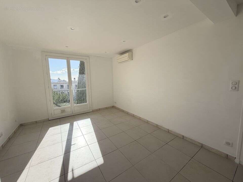 Appartement à MARSEILLE-13E