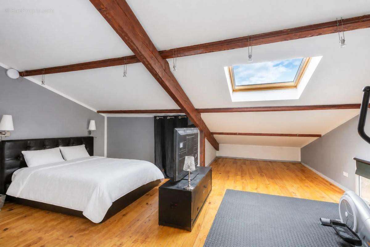 Maison familiale de 7 pièces située à Feyzin - photo 12