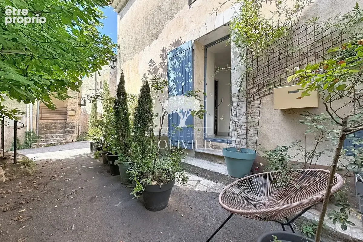 Photo Maison à Saint-Martin-De-Castillon au prix de 233 000€