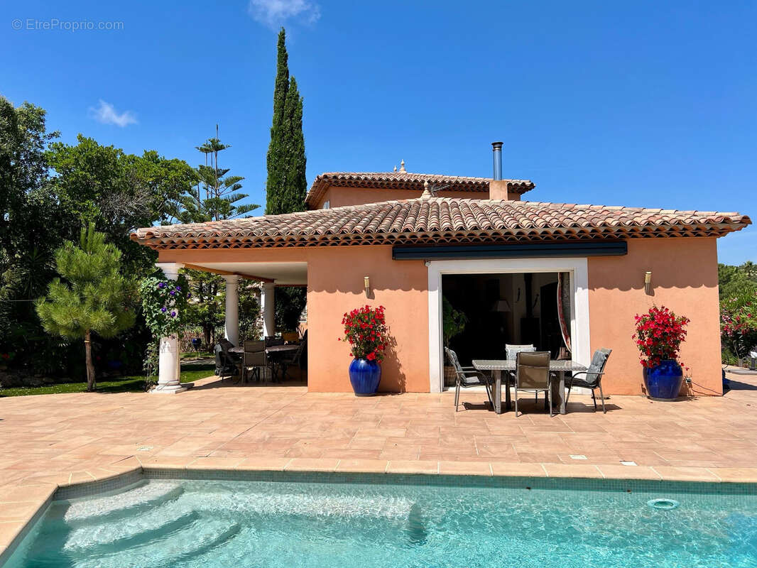 Maison à FREJUS