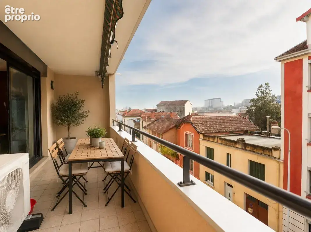 Appartement à LYON-3E