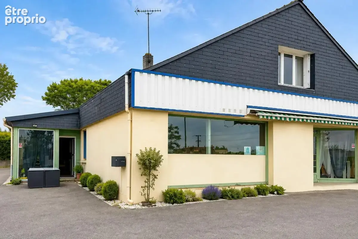 Loft spacieux de 260 m² à Plouguenast-Langast - photo 4