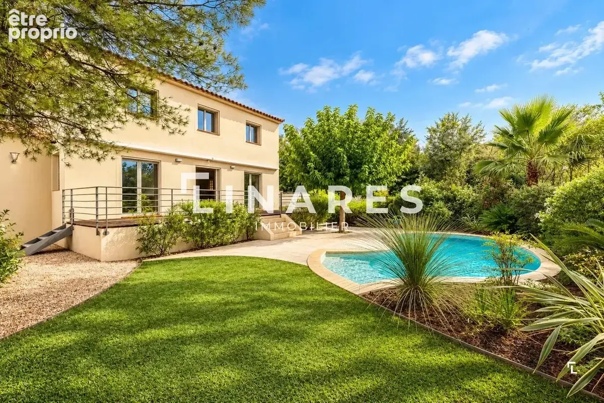 L'INTIME - Villa T5 de 130m² - Piscine - Garage 21m² - Parcelle 625m² - 13400 Aubagne Les Passons - photo 2