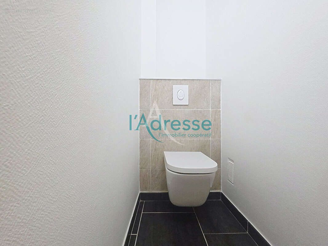 RARE ! Bel appartement 2 pièces en REZ DE JARDIN avec un parking ! - photo 10