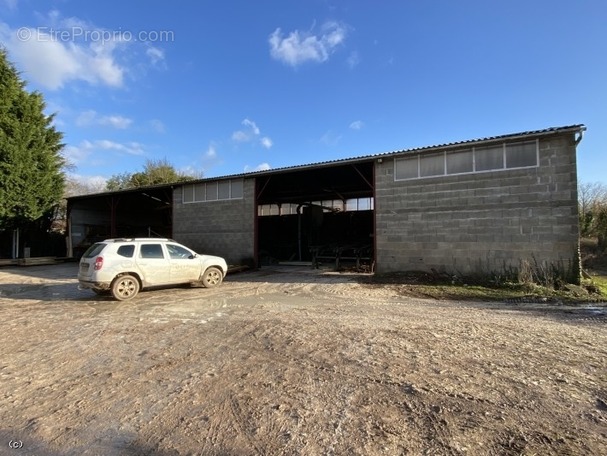 Maison à NANTEUIL-EN-VALLEE