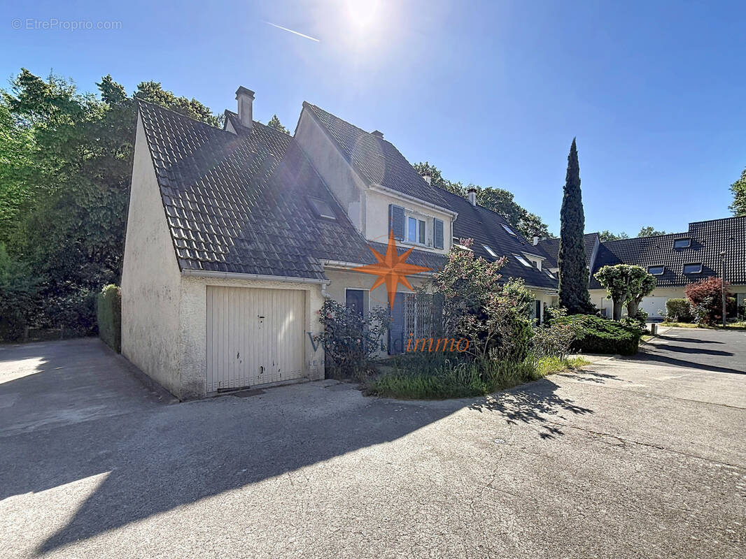 Maison à CHAMPS-SUR-MARNE