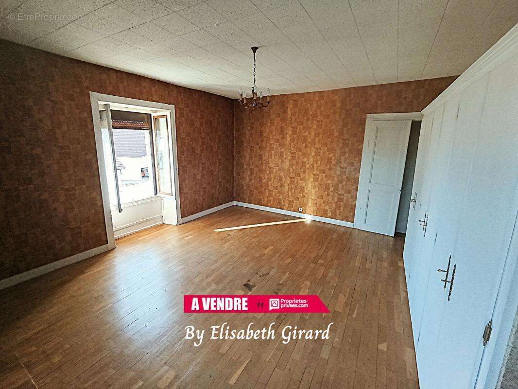 Maison à GRANDFONTAINE