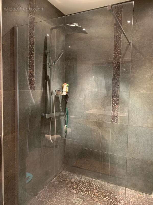 Maison à COLLOBRIERES