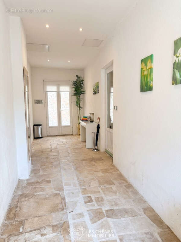 Appartement F5 avec jardin - photo 2