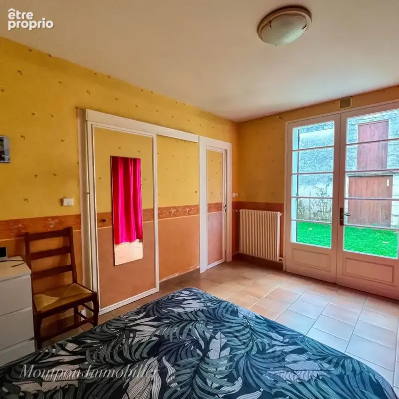 Maison d'habitation avec dépendances et logement loué - photo 8