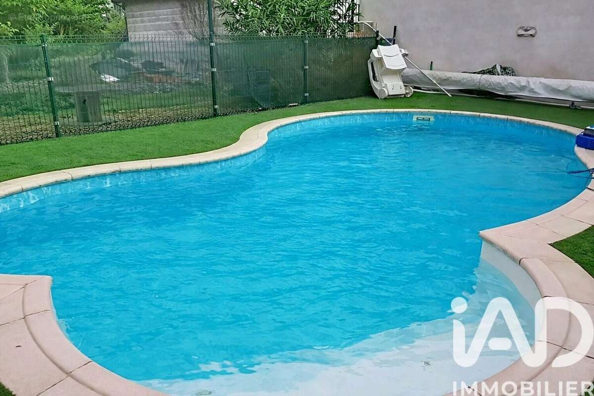 Photo 3 - Maison à FONTAINES-D'OZILLAC