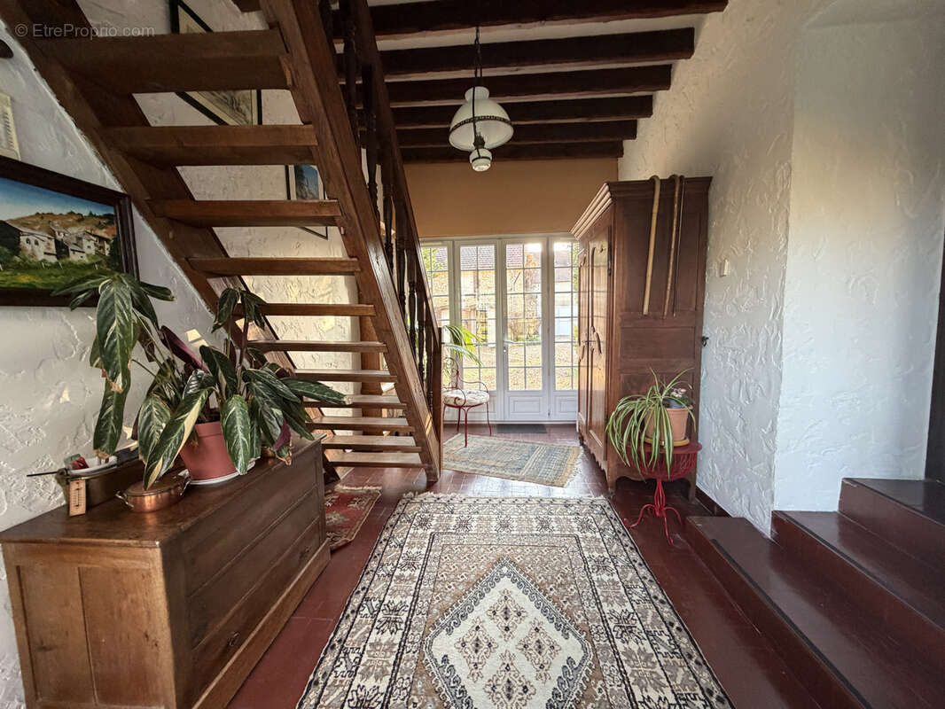 Maison à HOUDAN