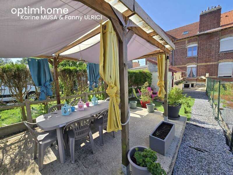 HIRSON (02) -  Vente maison avec 4 chambres , cour  et terrain - photo 5