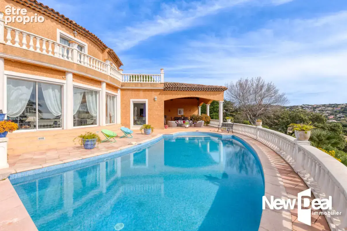 Villa d'architecte 210 m², vue mer & golf, piscine-Sainte-Maxime - photo 6