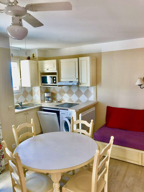 Appartement à ROQUEBRUNE-SUR-ARGENS