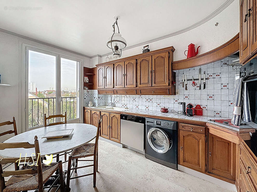 Appartement à COLOMBES