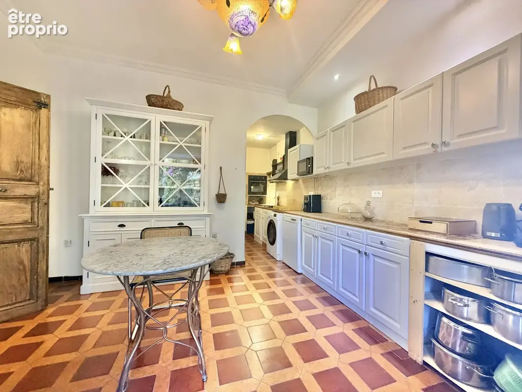 Une propriété d’exception, avec 5 chambres en suite et une terrasse ensoleillée - photo 4