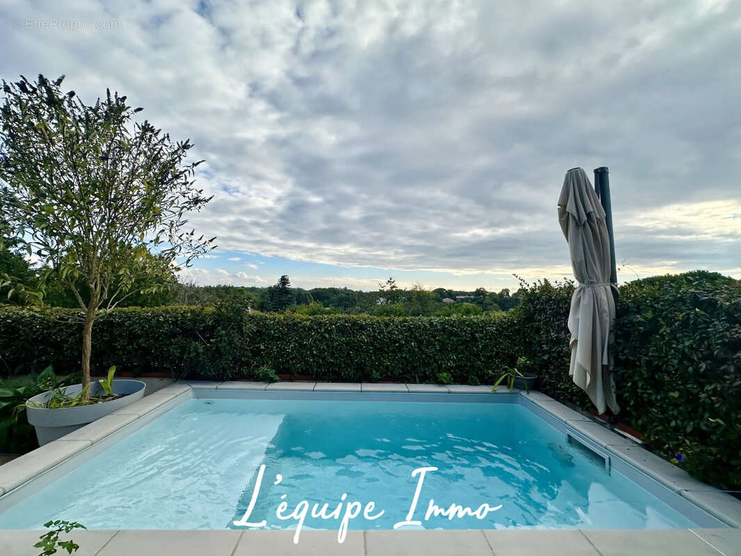 Maison de village T5 avec piscine et garage - photo 6